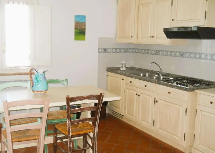 Vier-zimmer-wohnung Collelungo Mit 1 Badezimmer By Interhome דירה מונטאיונה